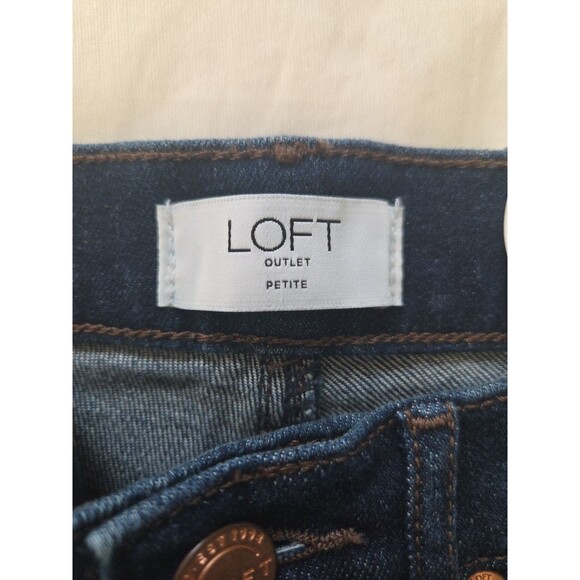 NWT Loft Outlet | Size 0 Petite | Straight Leg High Rise Jeans Raw Hem - Picture 5 of 12
